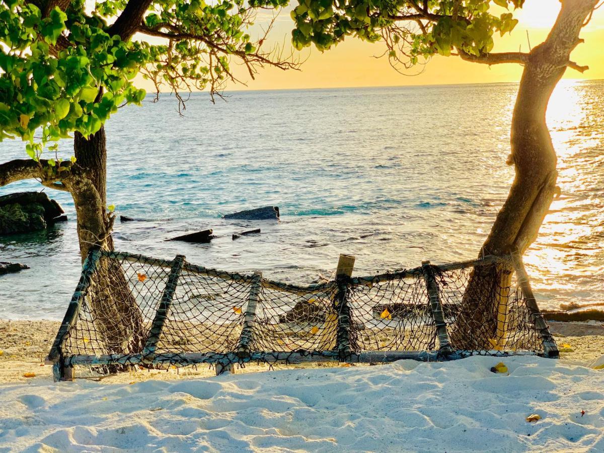 Ilaa Beach Maldives Hotel Gulhi Exterior photo